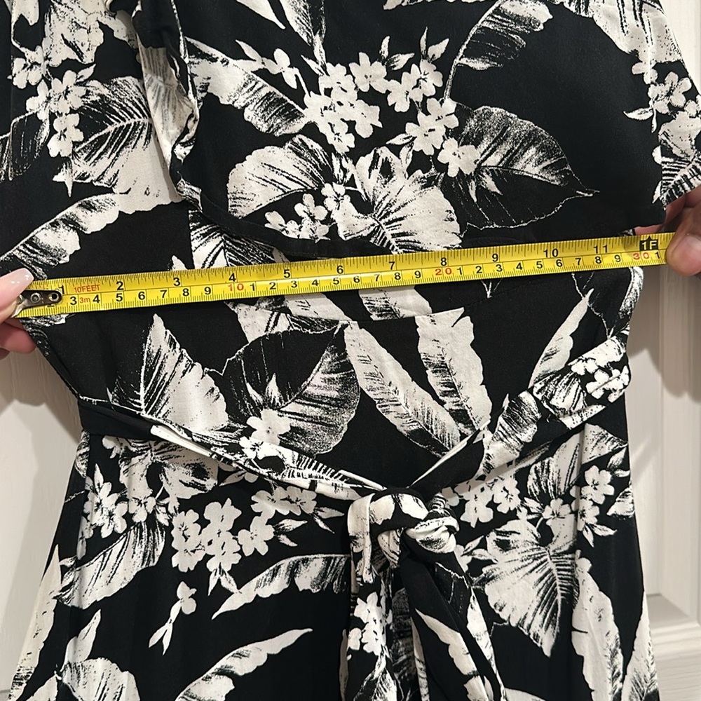 Hawaiian Print Maxi Dress - Picture 8 of 8
